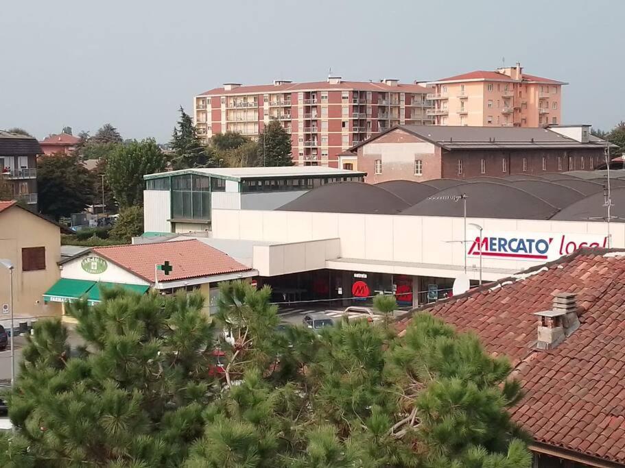 Comodo Bilocale A Brandizzo ภายนอก รูปภาพ